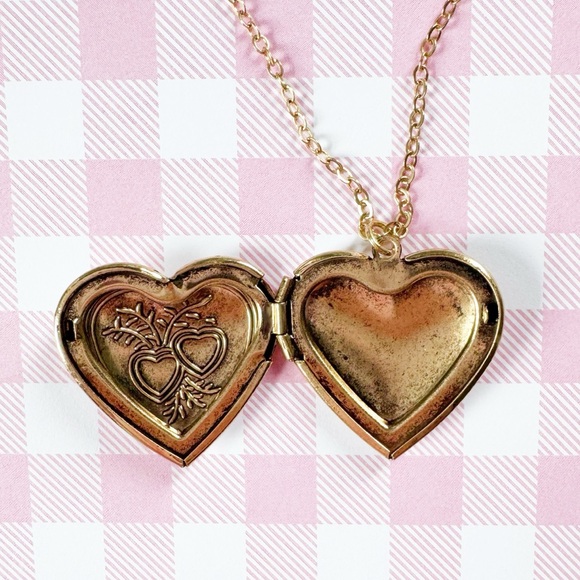 Free People Monogram Heart Locket - S | NWT - Picture 2 of 6